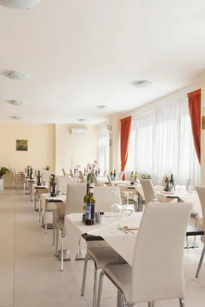 /download/pcv/20/sala-da-pranzo.webp?20230209120115
